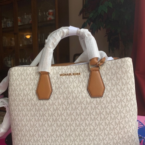 MICHAEL Michael Kors Handbags - Michael Kors Authentic tote bag with tag